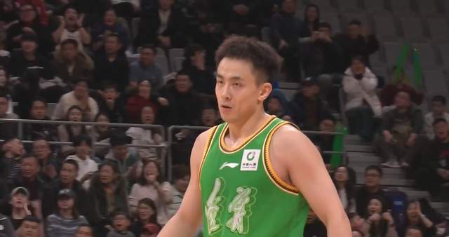 维尼修斯：教练要求我们更多地控球；首战始终非常困难